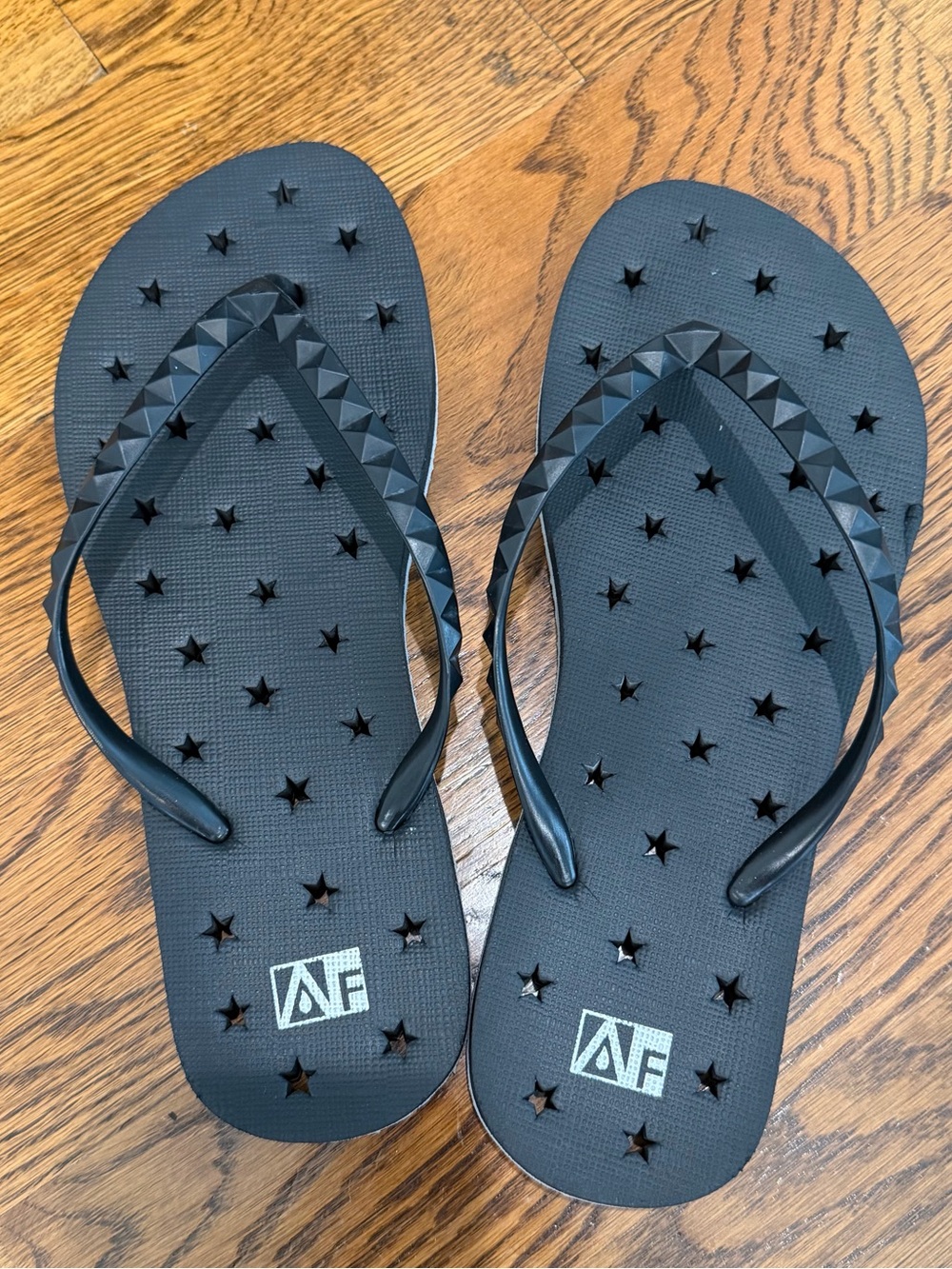 Women’s Abercrombie & Fitch Star Flip Flops